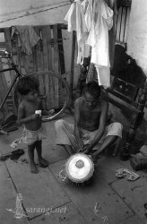 Razan Ali working on a pakavaj