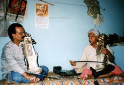 Vinod Kumar Mishra with his father, Bhagwan Das