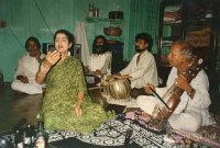 Amjad Khan with Madhuri Devi